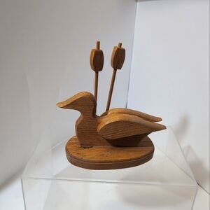 Wooden duck decor